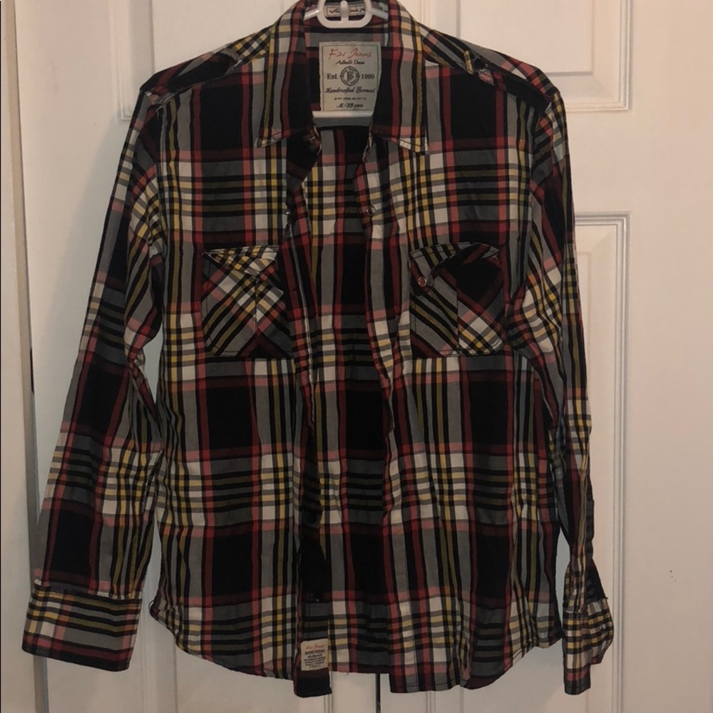 Men’s button down casual shirt